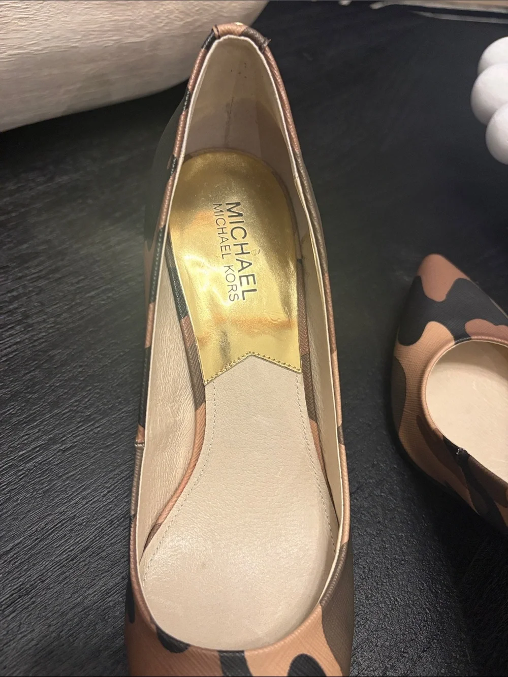 Michael Kors Camouflage Pointed-Toe Pumps - Brown/Black